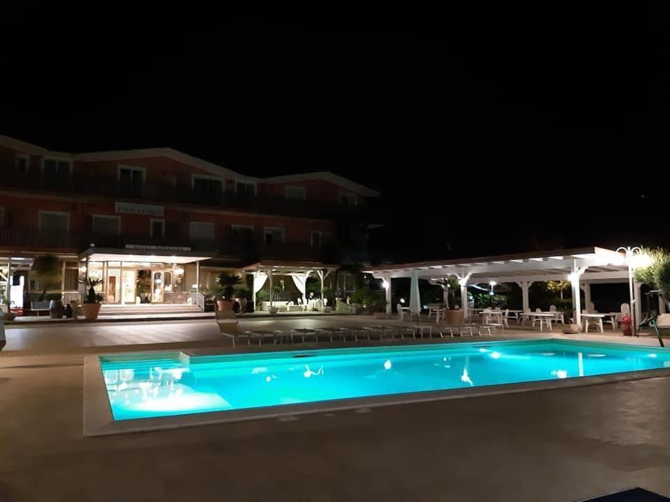 Hotel Ristorante Paradiso Albanella Dış mekan fotoğraf