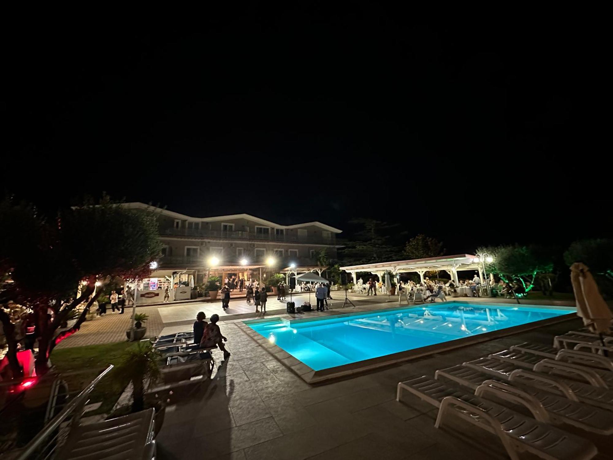 Hotel Ristorante Paradiso Albanella Dış mekan fotoğraf