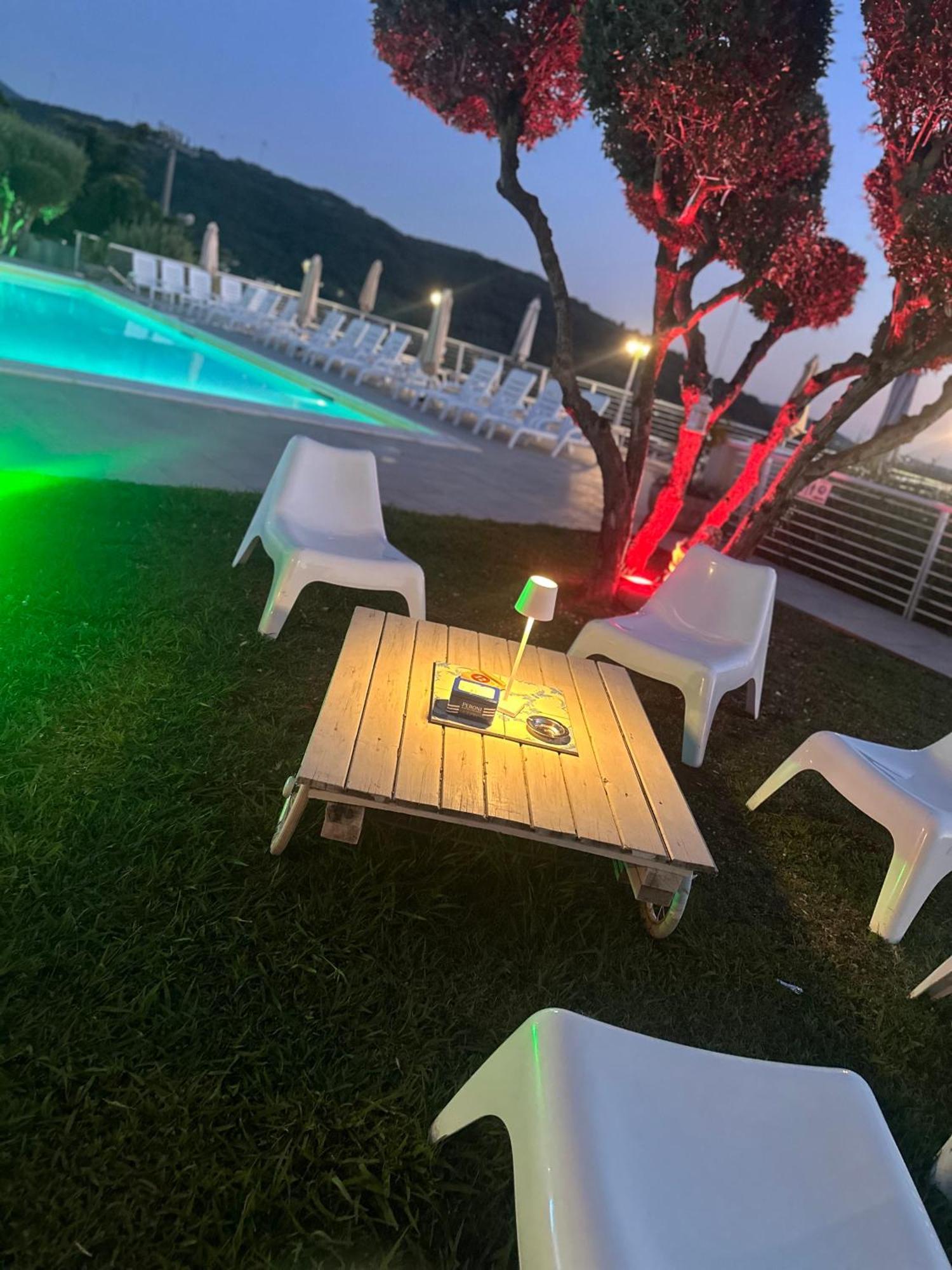 Hotel Ristorante Paradiso Albanella Dış mekan fotoğraf