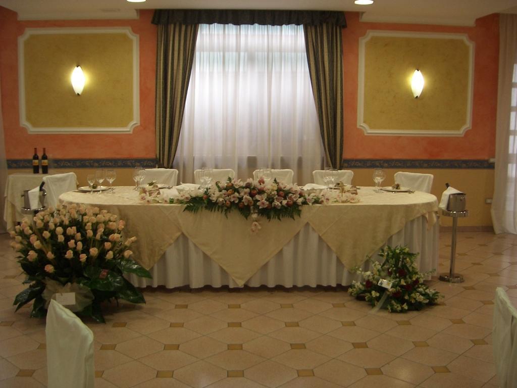Hotel Ristorante Paradiso Albanella Dış mekan fotoğraf